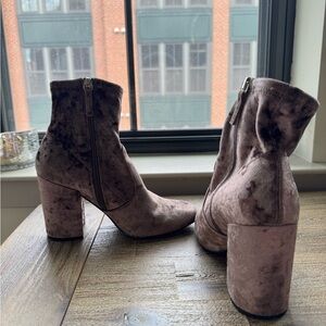 Steve Madden Bianca Platform - Velvet Ankle Boots with Block Heel